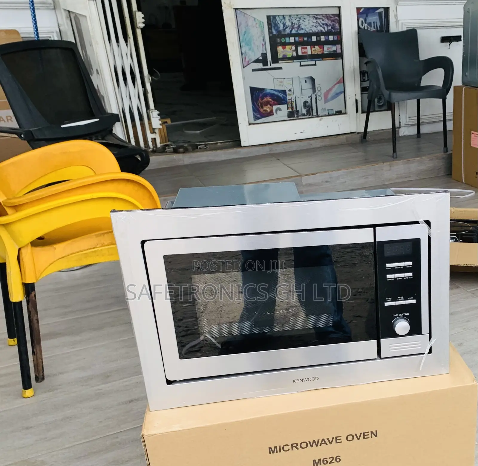 Get SleekHeat Sliver Kenwood Inbuilt Microwave