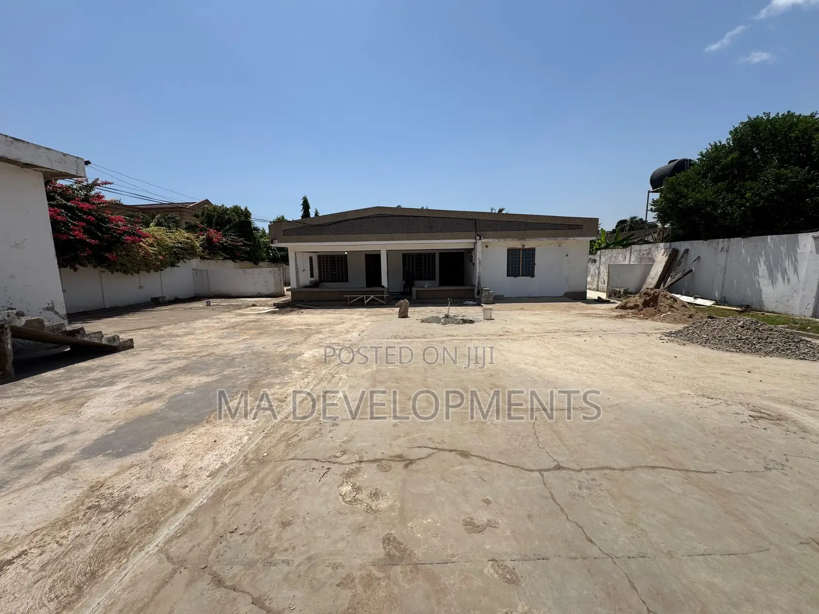 4bdrm House in Madev Realty, Achimota for rent