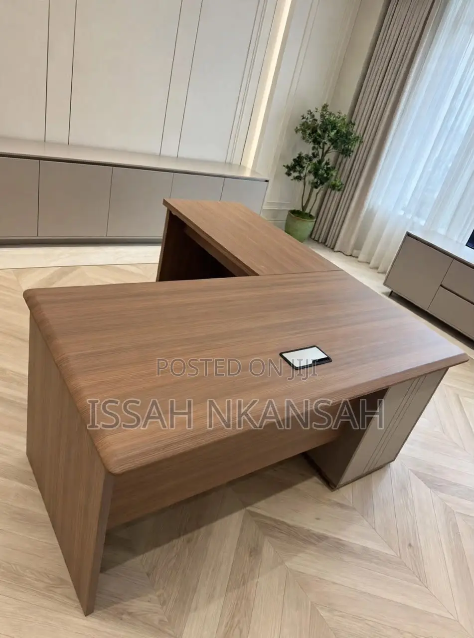 1’4 Executive Adds L Shape Table