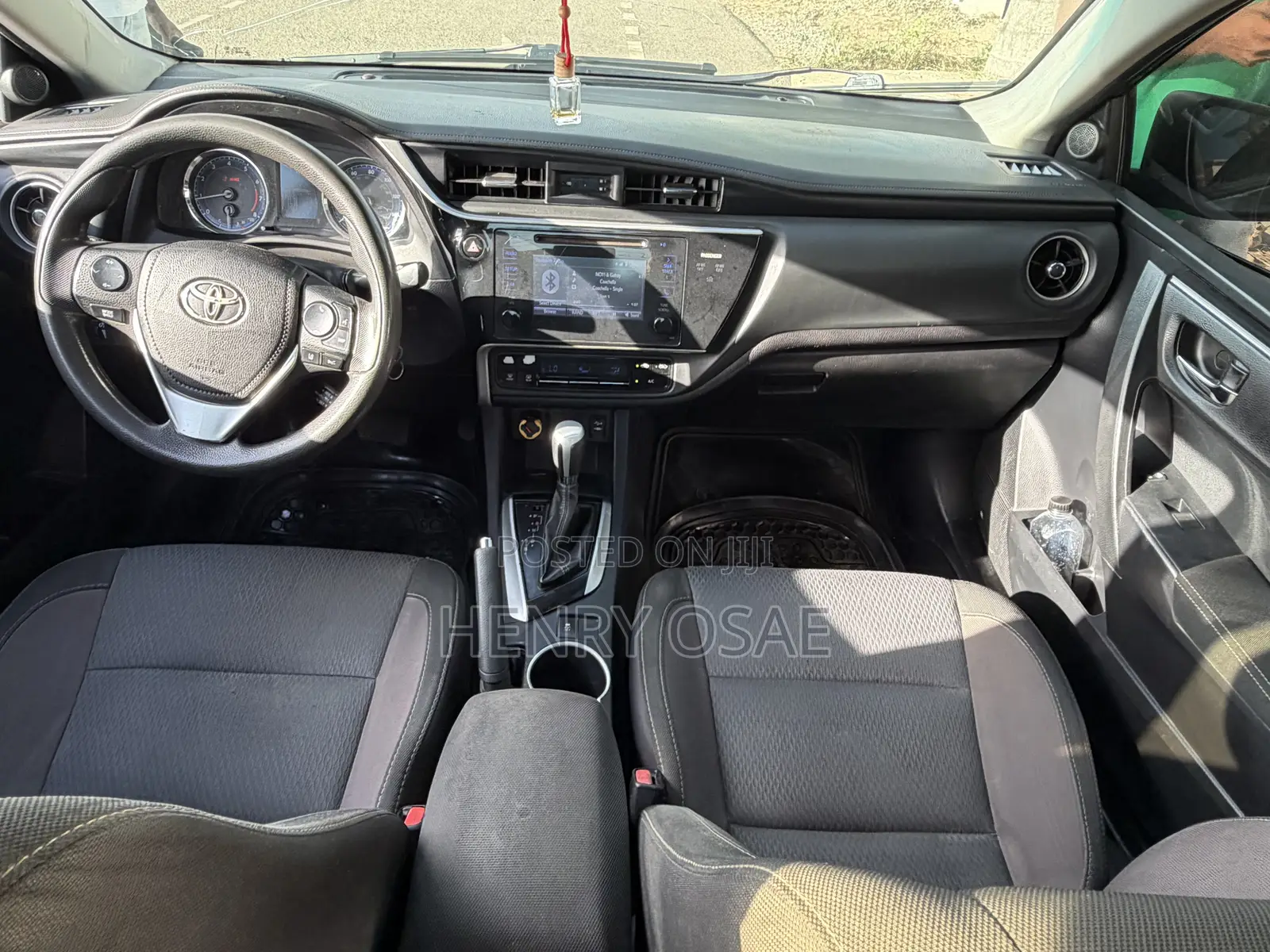 Toyota Corolla 2017 Blue
