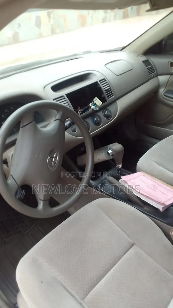Toyota Camry LE 4dr Sedan (2.4L 4cyl 5A) 2006 Silver