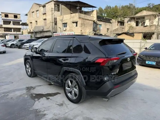 Toyota RAV4 2023 Black