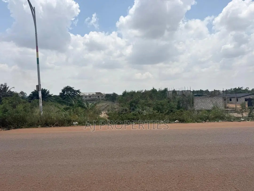 Title Roadside Land for Sale at Dodowa