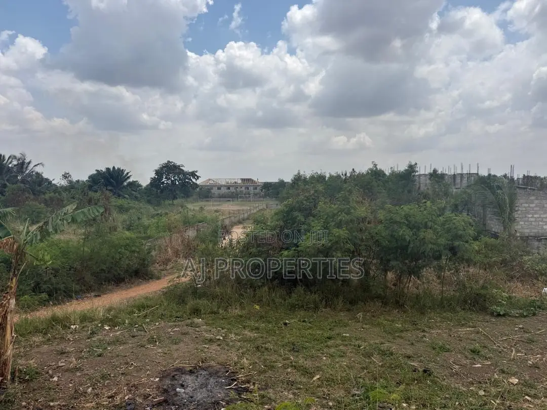 Title Roadside Land for Sale at Dodowa