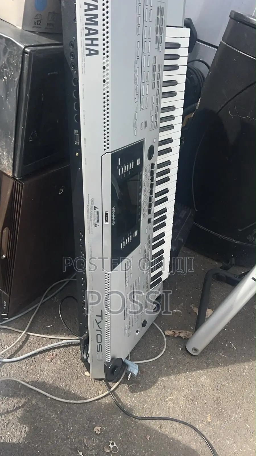 Yamaha Tyros 3 From Germany With Stand