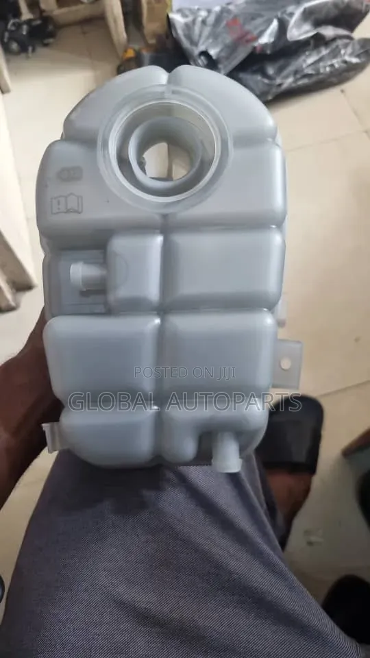 Water Reservoir / Coolant Bottle