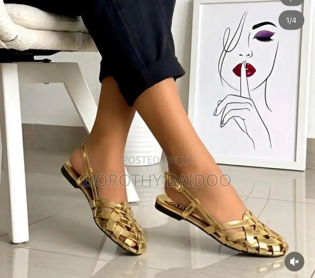 Friendly Heel for Ladies Gold and Black