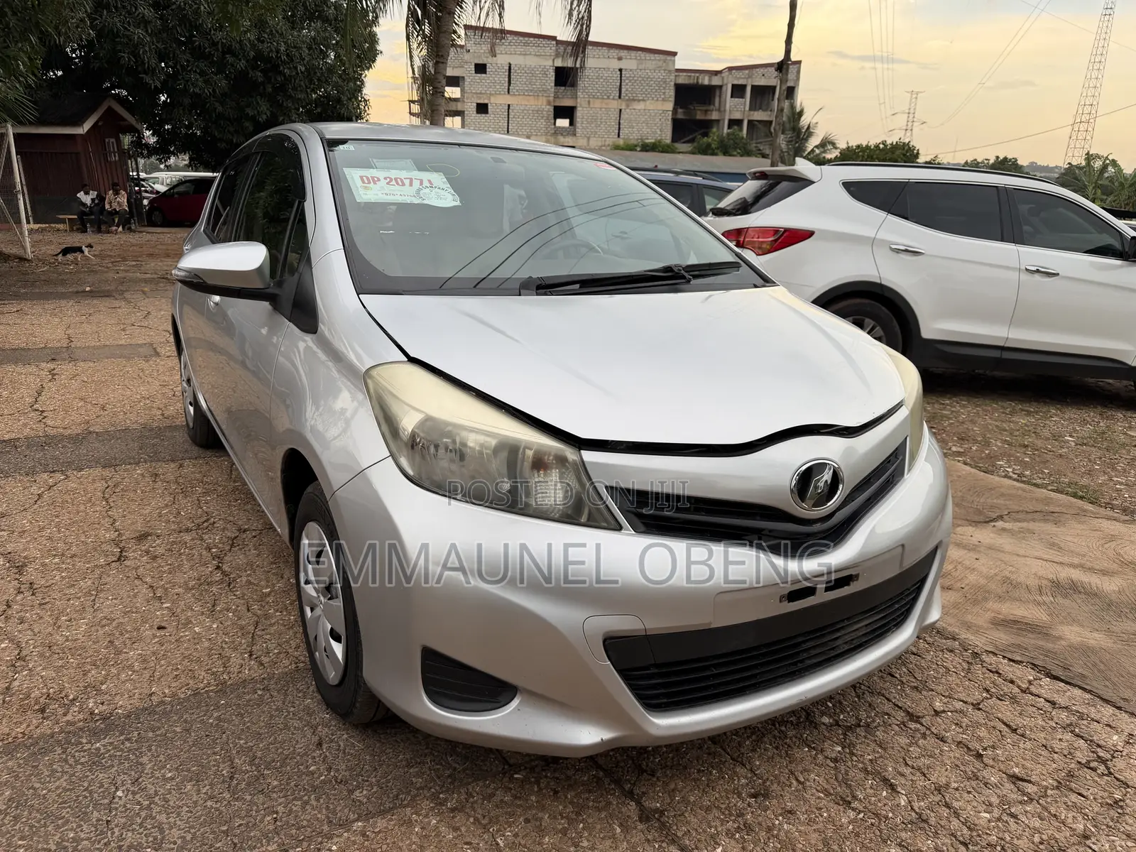 Toyota Vitz 2013 Silver
