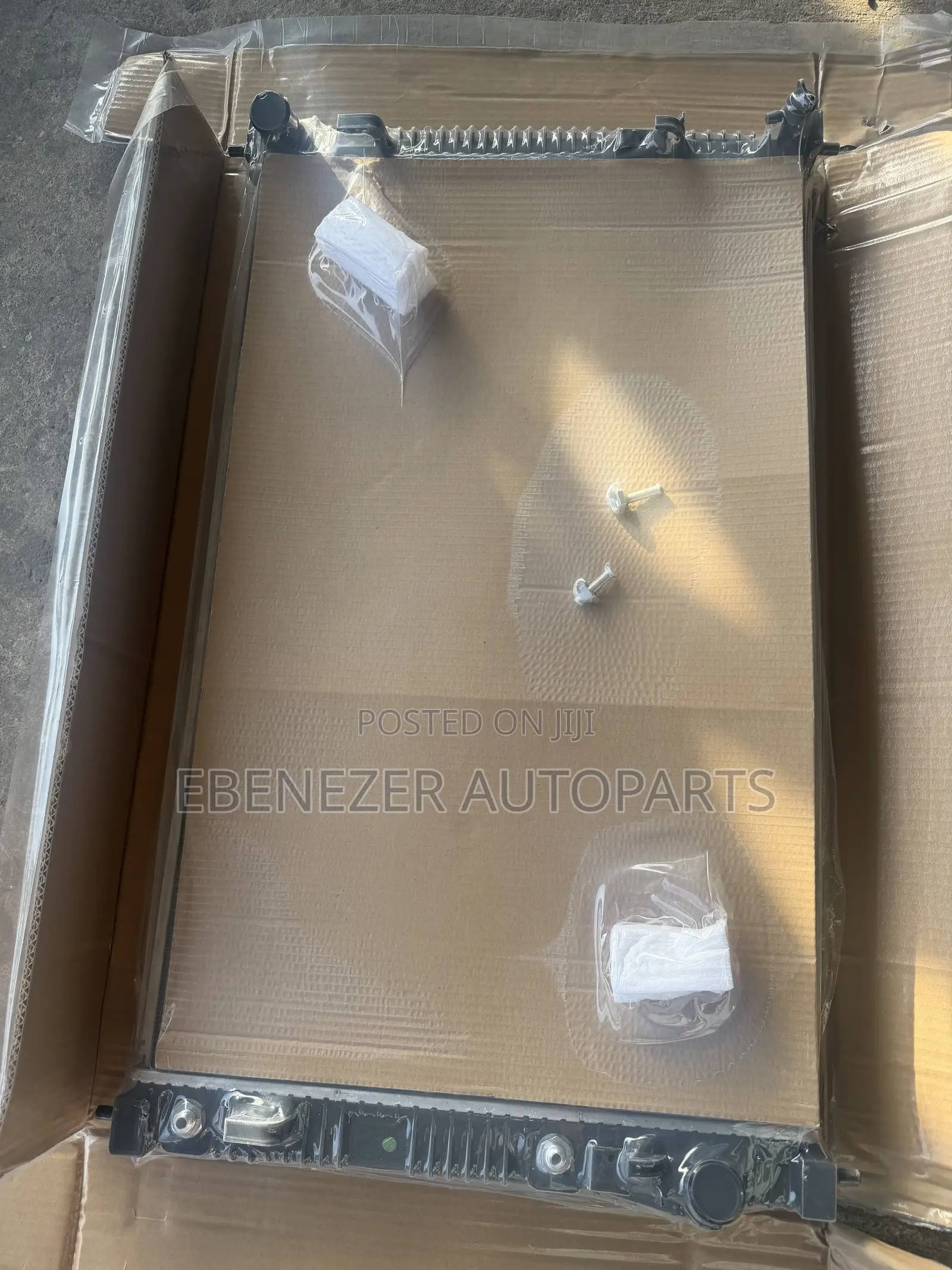 Mitsubishi Outlander Radiator Water Tank 2022 2023 2024 2025 2026