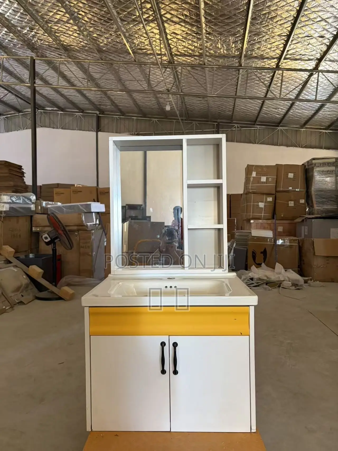 Bathroom Caibinet With Basin and Mirror