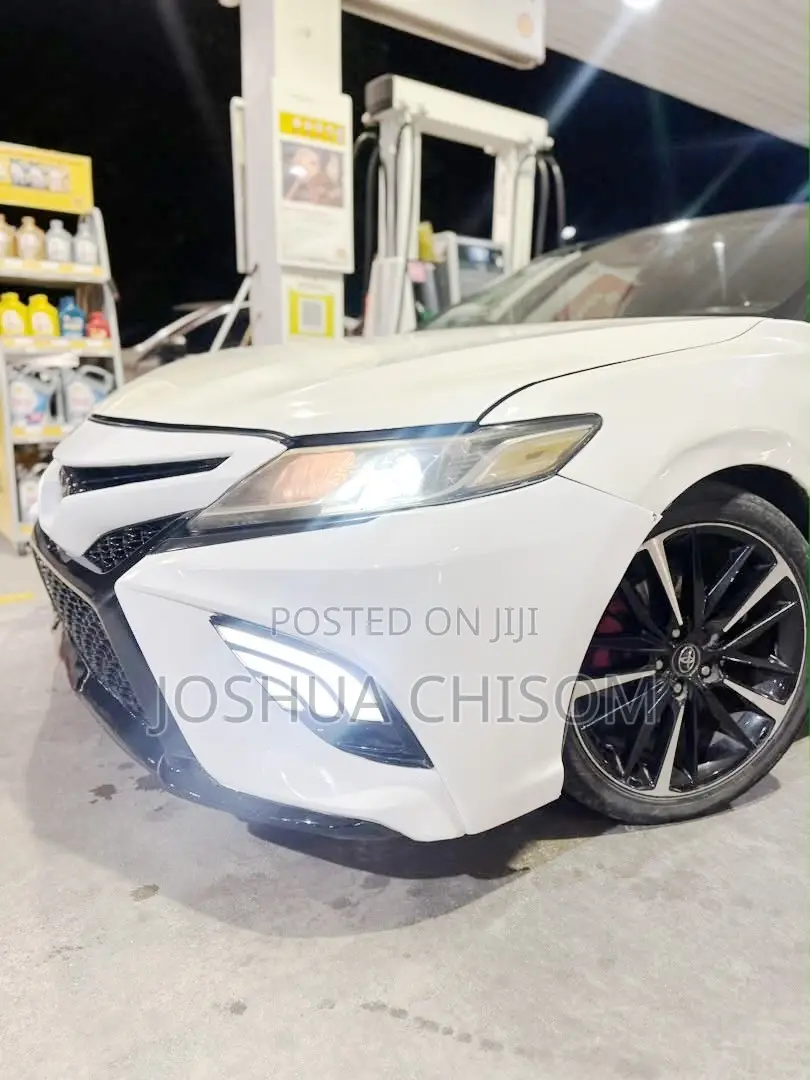 Toyota Camry XSE FWD 2020 White