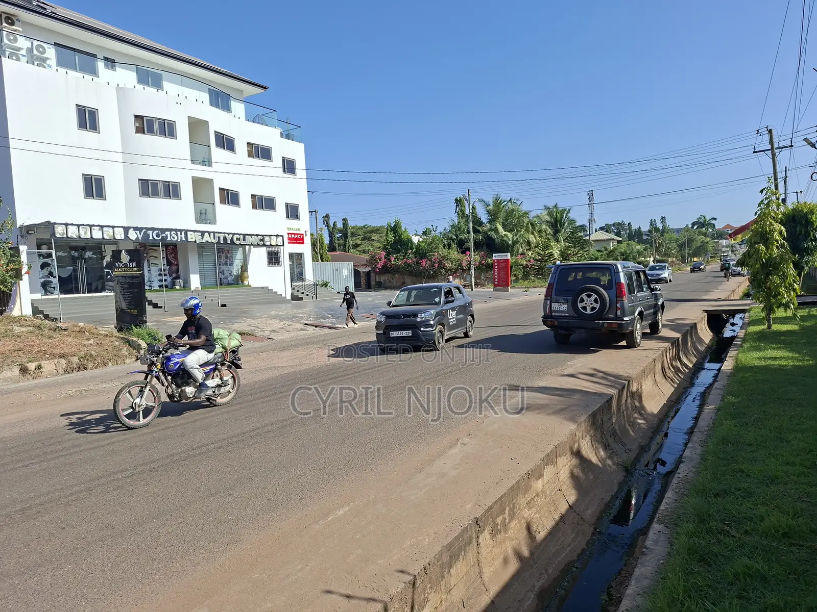 4bdrm Bungalow in North Legon for sale