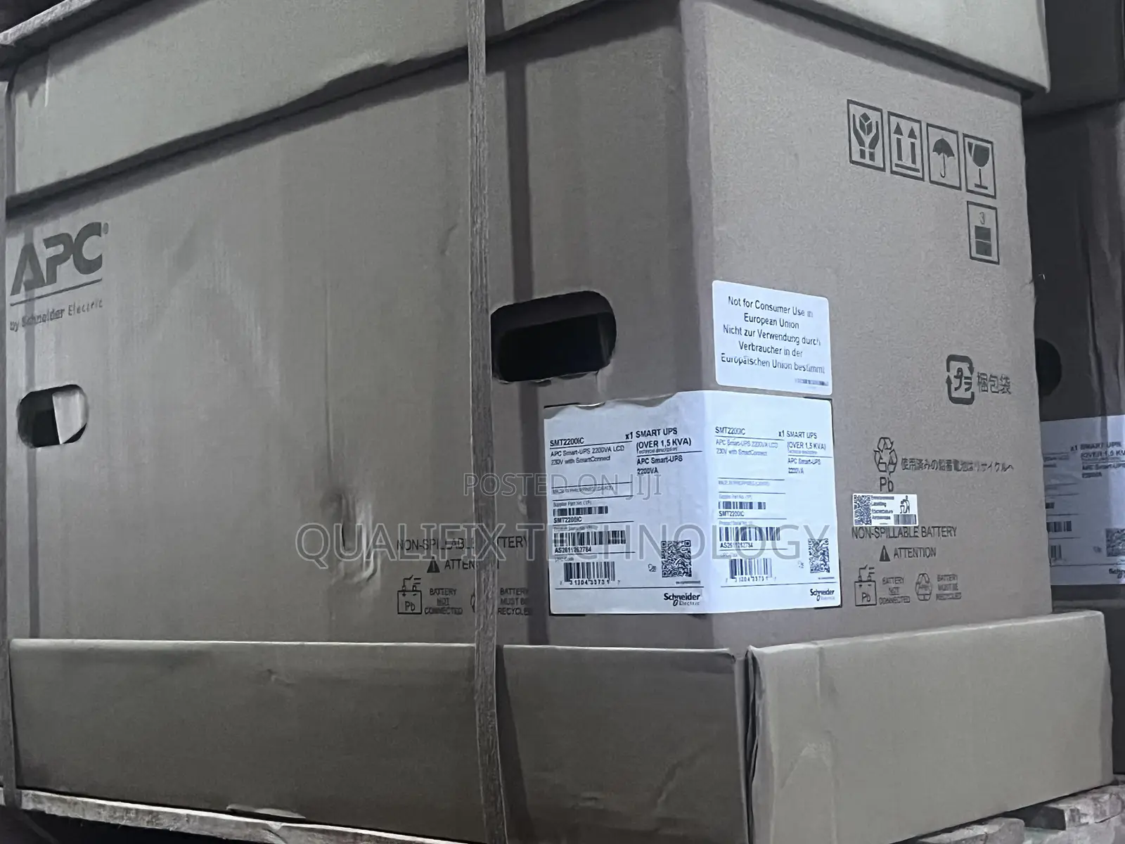 APC Smart UPS 2200VA Line Interactive