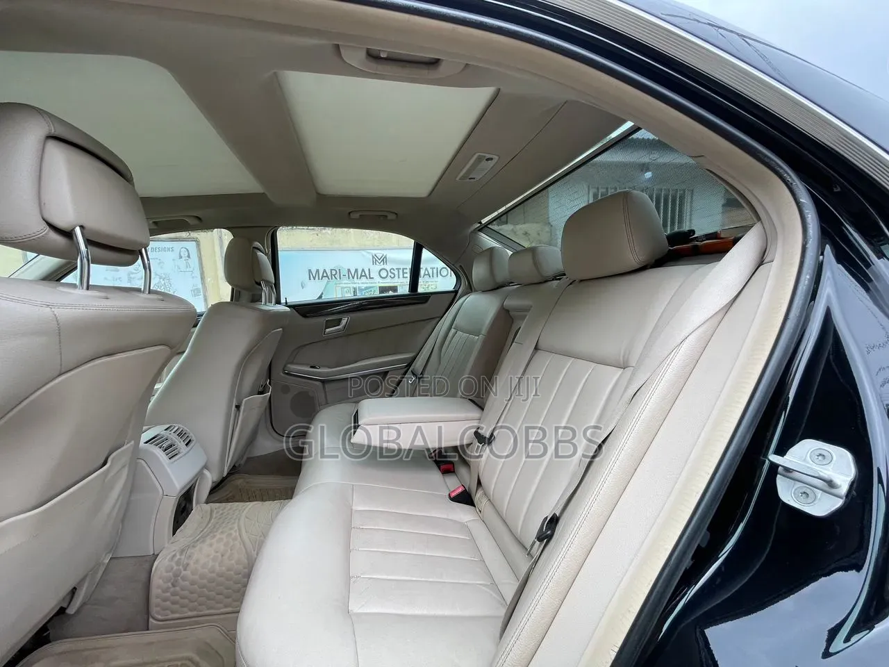 Mercedes-Benz E350 Base 4Matic Sedan AWD (3.5L 6cyl 7A) 2014 Black