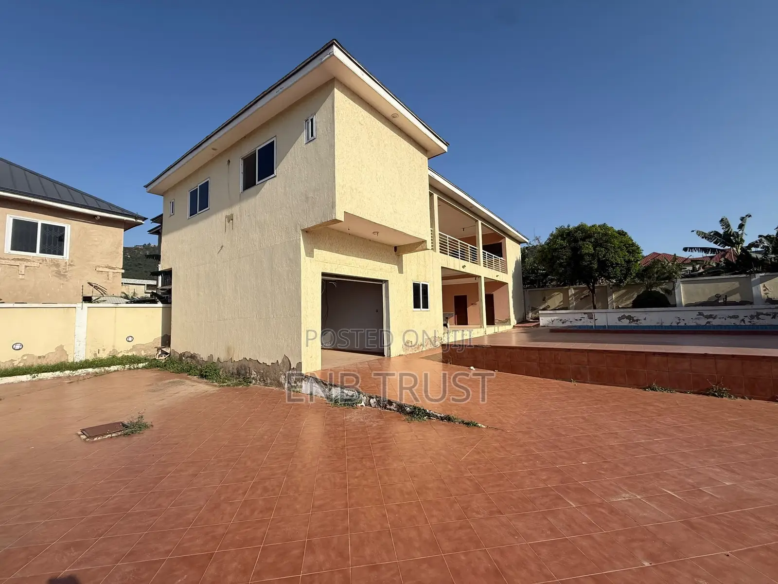 5bdrm Duplex in Pokuase for sale