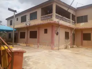 20bdrm Apartment in Last Stop for sale