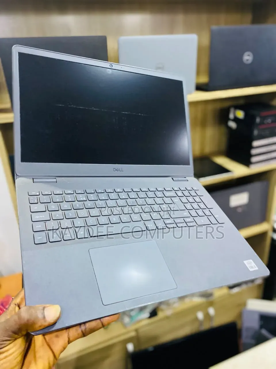 Laptop Dell Vostro 3520 8GB Intel Core i3 SSD 256GB