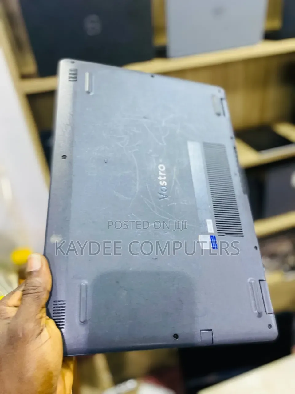 Laptop Dell Vostro 3520 8GB Intel Core i3 SSD 256GB
