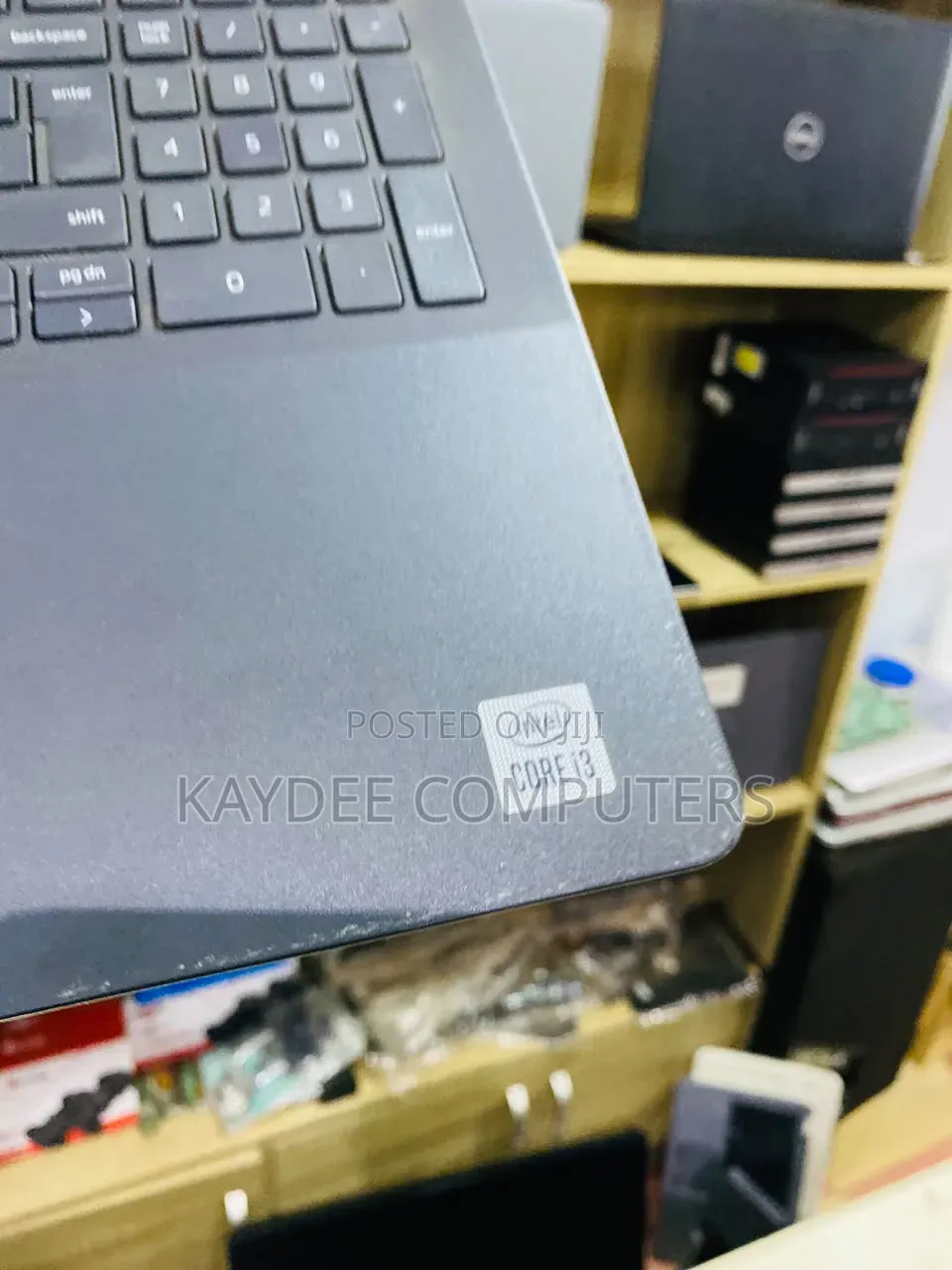 Laptop Dell Vostro 3520 8GB Intel Core i3 SSD 256GB