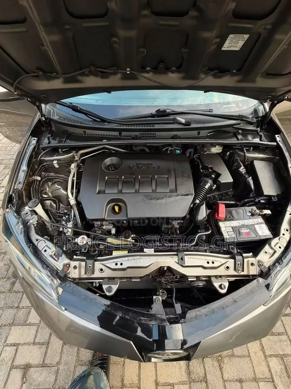 Toyota Corolla LE (1.8L 4cyl 2A) 2018 Brown