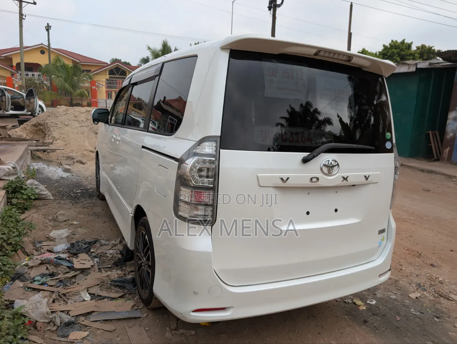 Toyota Voxy 2013 White