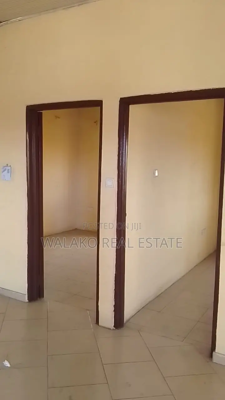 2bdrm Apartment in Awoshie for rent