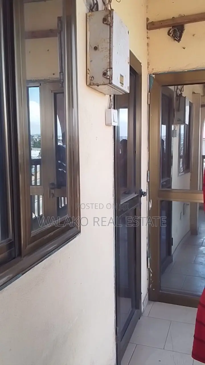 2bdrm Apartment in Awoshie for rent