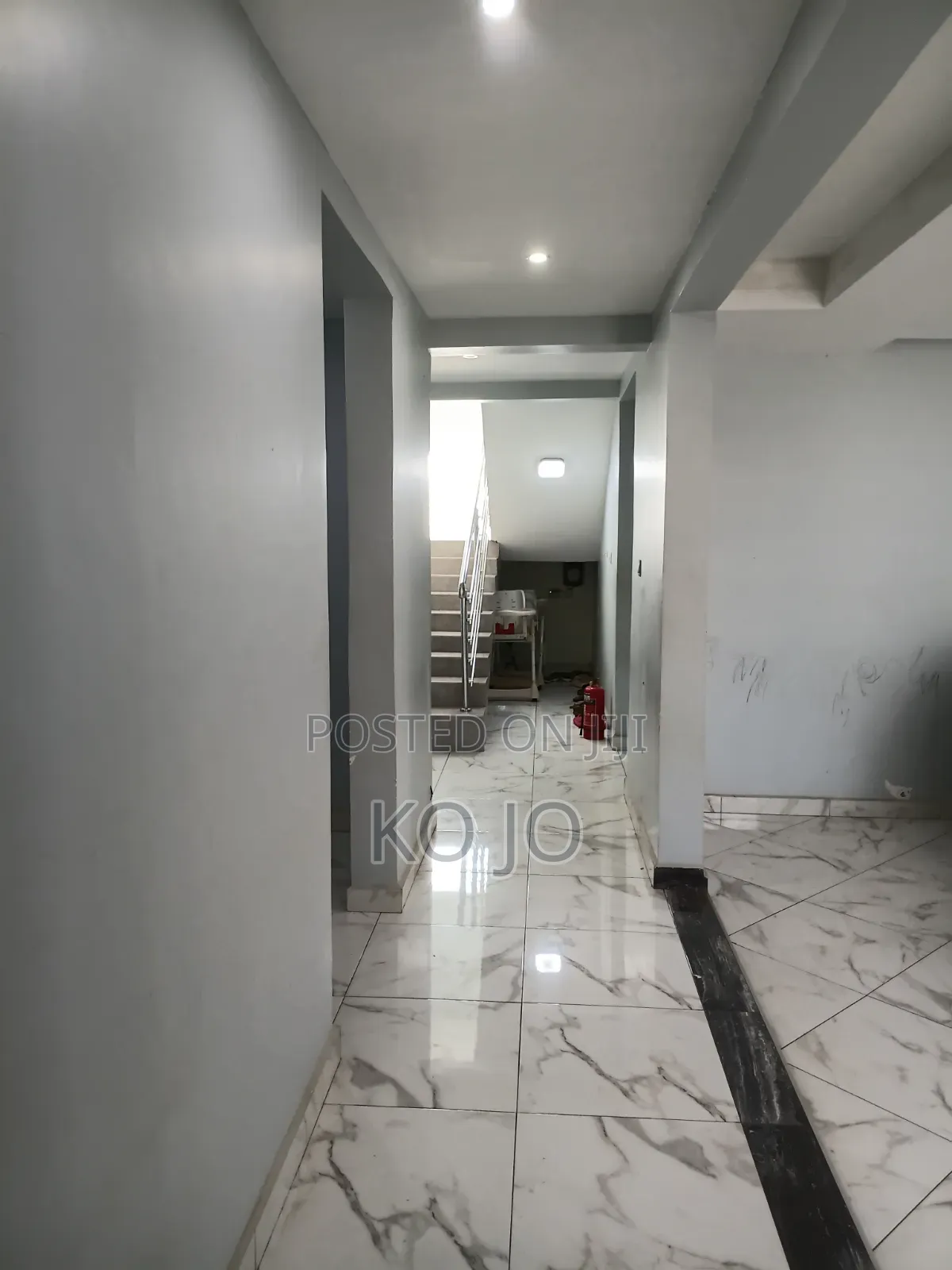4bdrm House in School Junction for rent