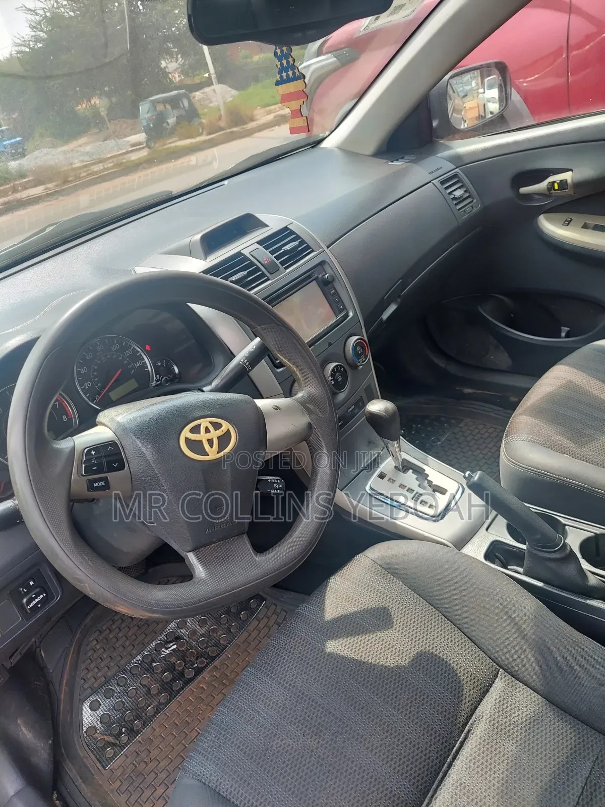 Toyota Corolla LE 4dr Sedan (1.8L 4cyl 4A) 2013 Gray