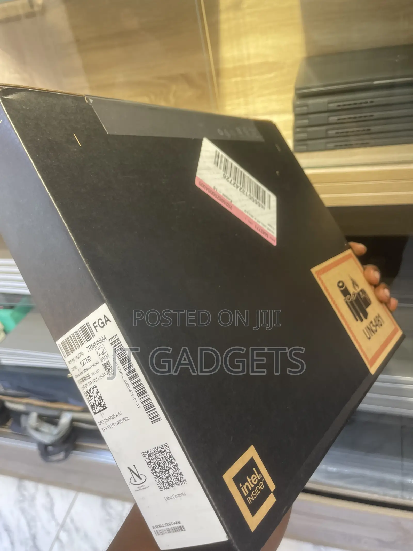 New Laptop Dell XPS 13 8GB Intel Core 5 SSD 512GB