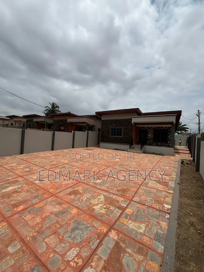 3bdrm House in Gbawe, Zero for sale