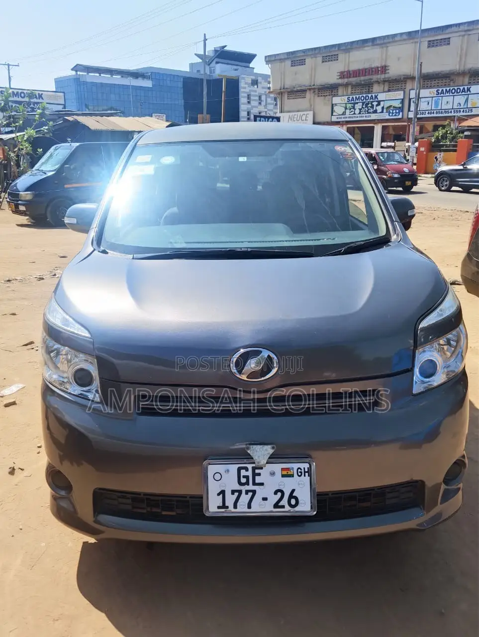 Toyota Voxy 2013 Gray