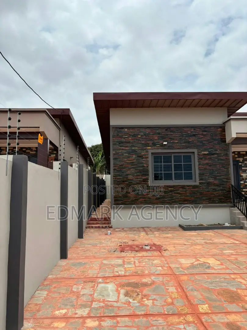 3bdrm House in Gbawe, Zero for sale
