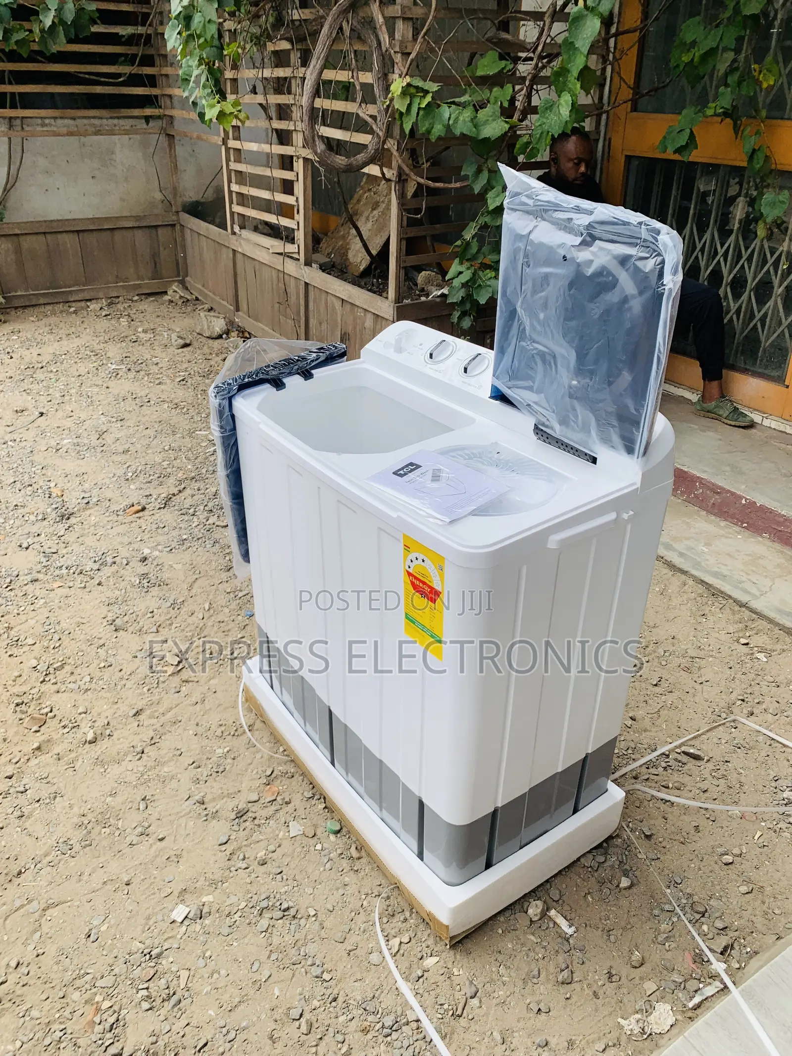 Call for Midea 18kg Twin Tub Washing Machine MTG01W180-W