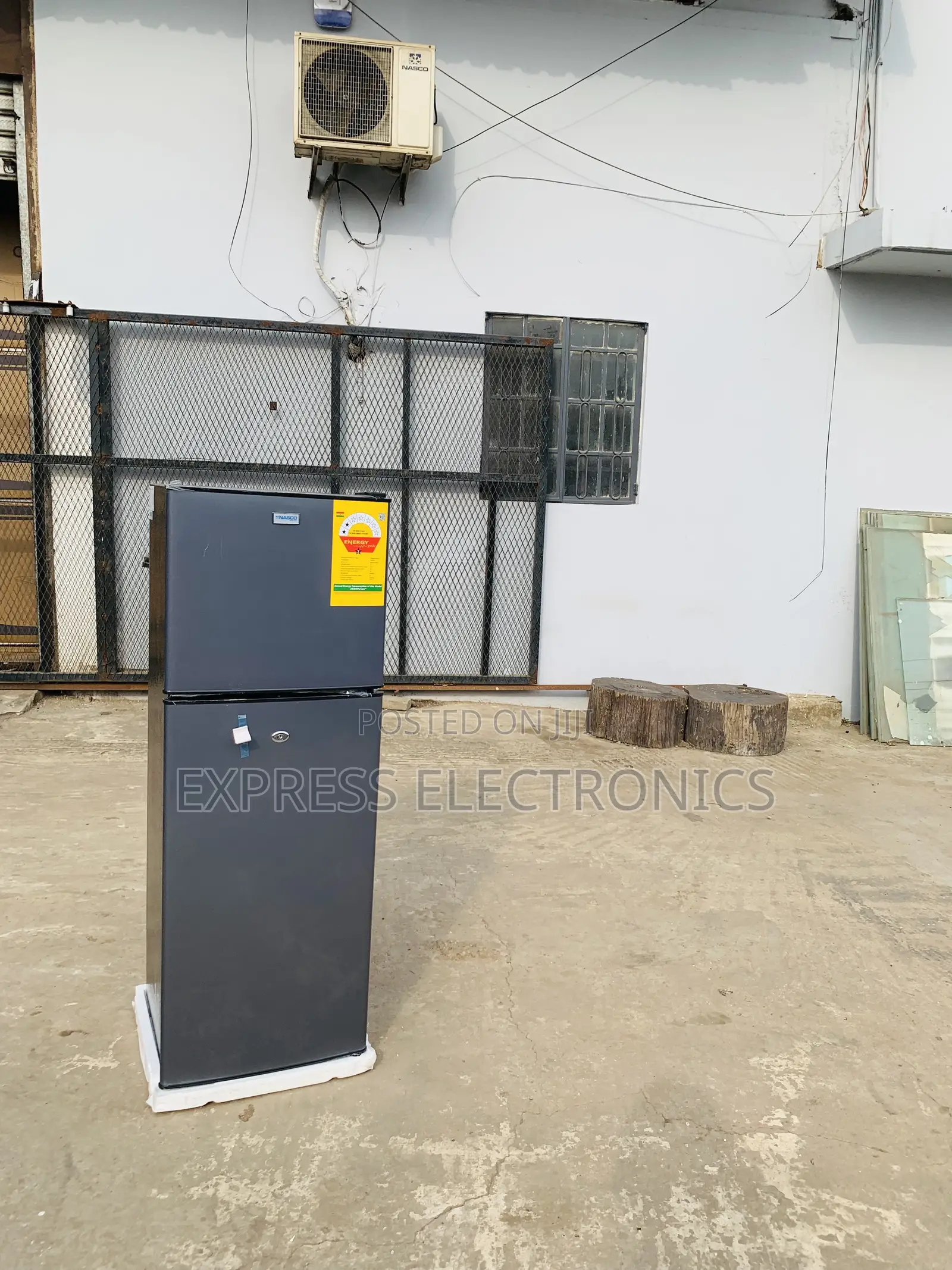 Grab the New Nasco 158L 2-Star Top Freezer Refrigerator [NASF2-18FL]