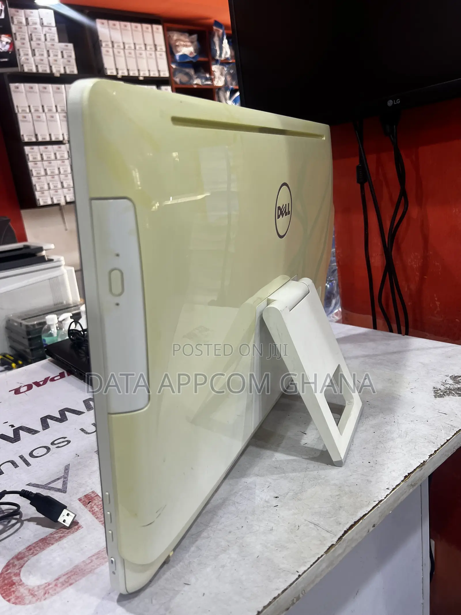 Desktop Computer Dell Inspiron 3000 8GB Intel Core i3 HDD 1T