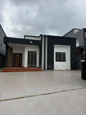 3bdrm House in Oyarifa for sale