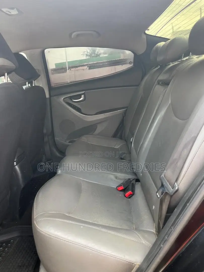 Hyundai Elantra SE 4dr Sedan (1.8L 4cyl 6A) 2015 Black