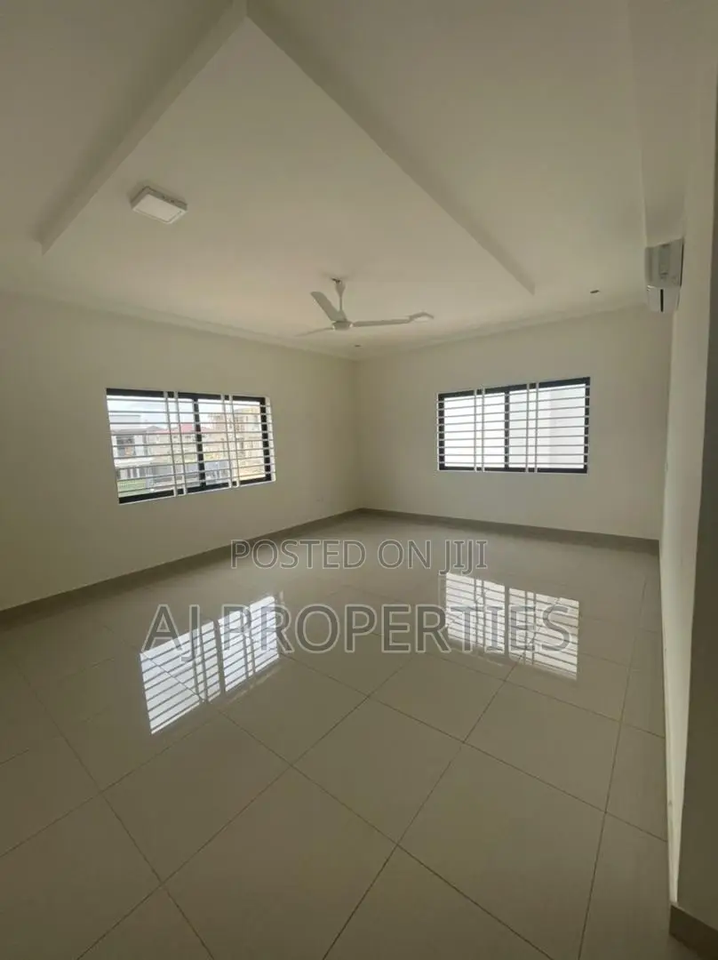4bdrm House in East Legon for rent