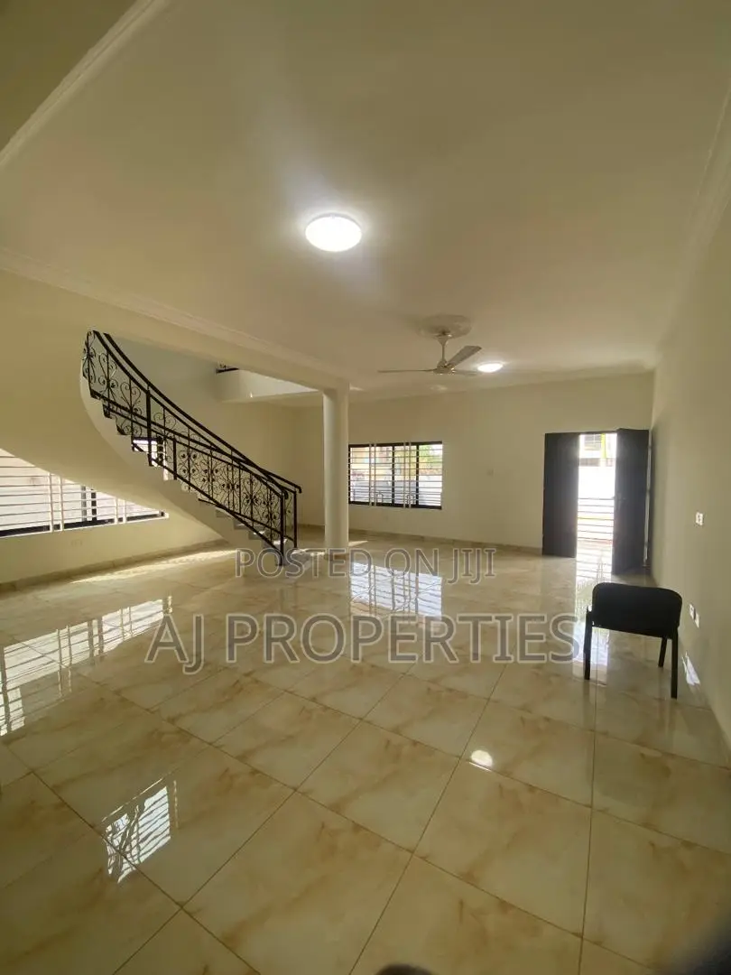 4bdrm House in East Legon for rent