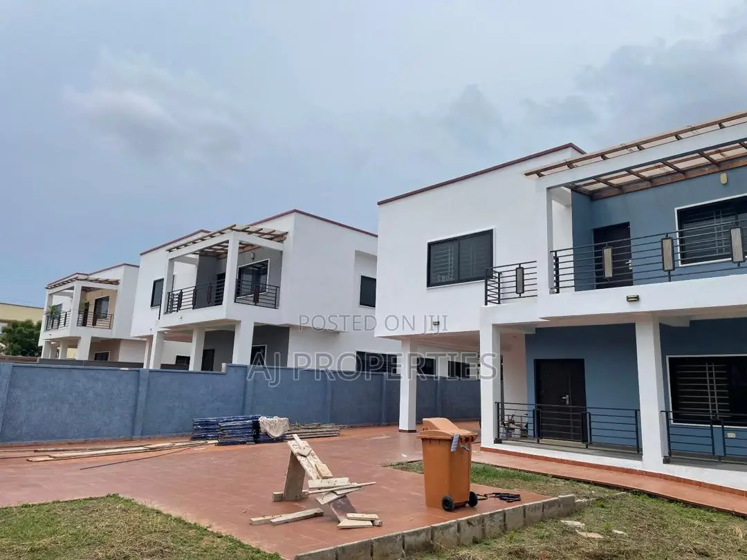 4bdrm House in East Legon for rent