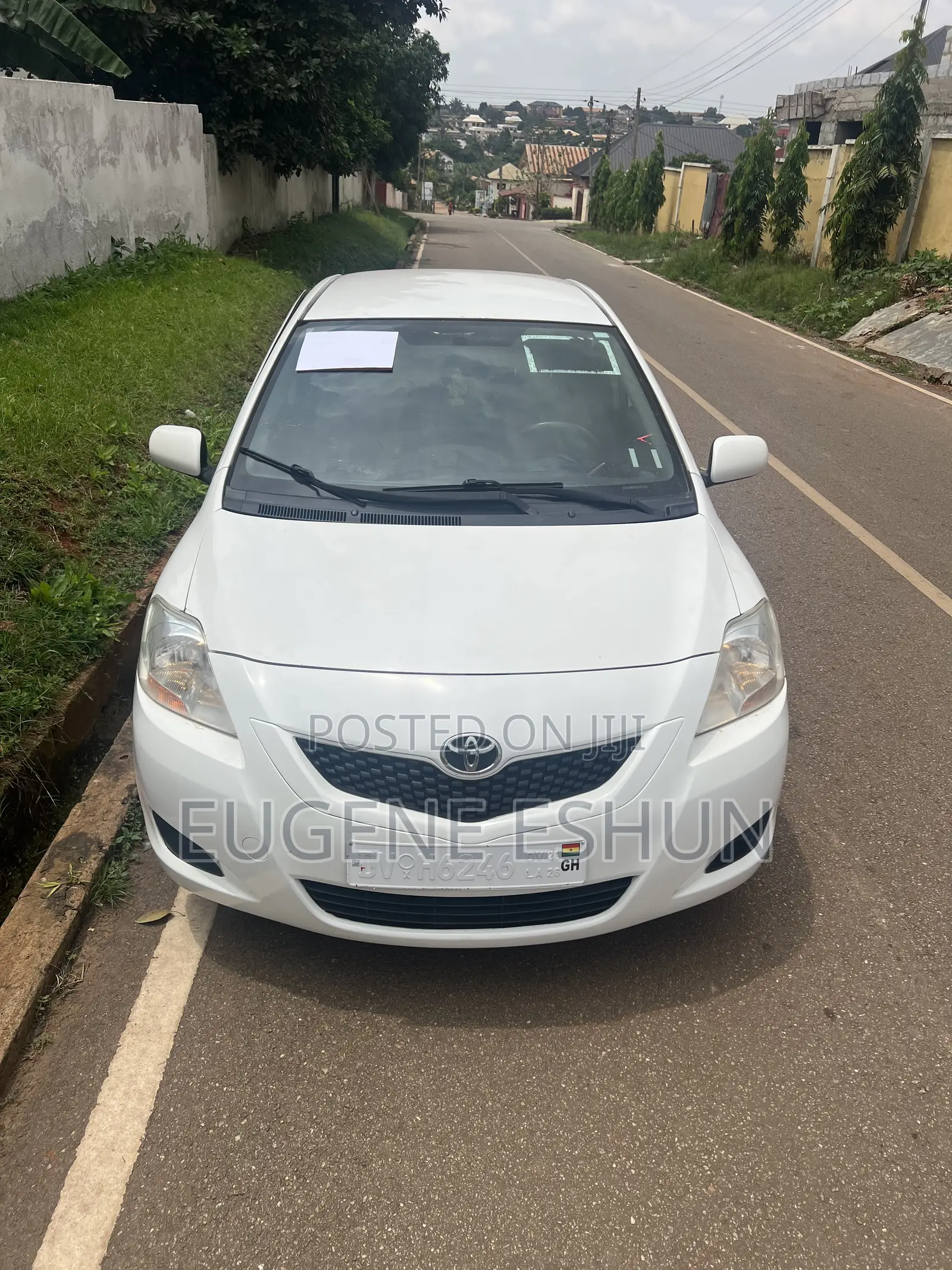 Toyota Yaris 2012 White
