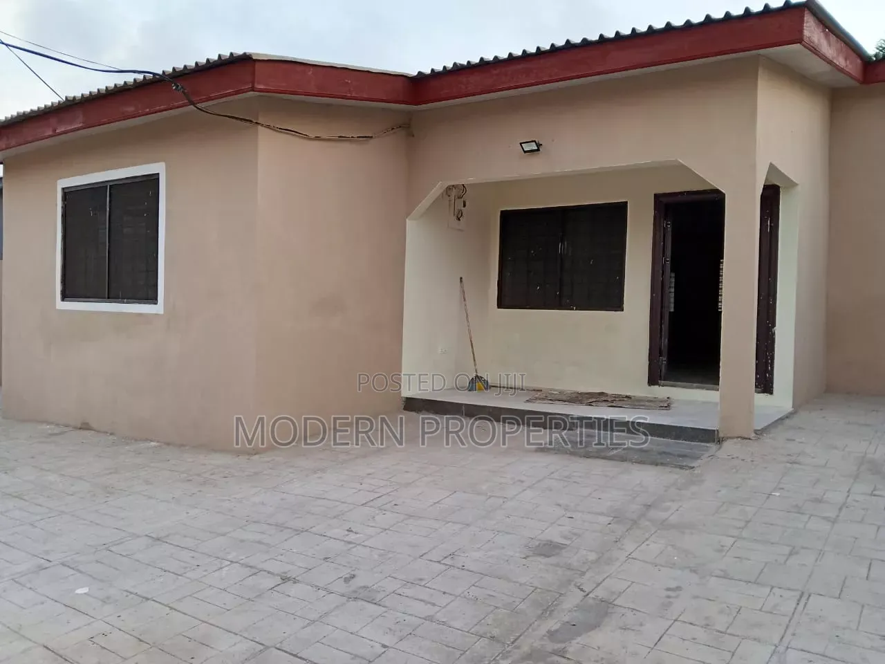 3bdrm House in Modern Properties, Manet Court for rent