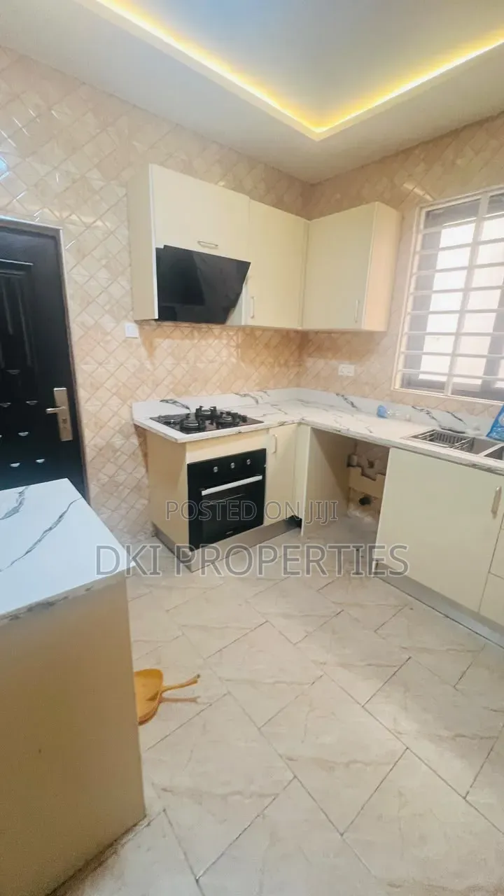 2bdrm House in Dki Properties, Sakumono for sale