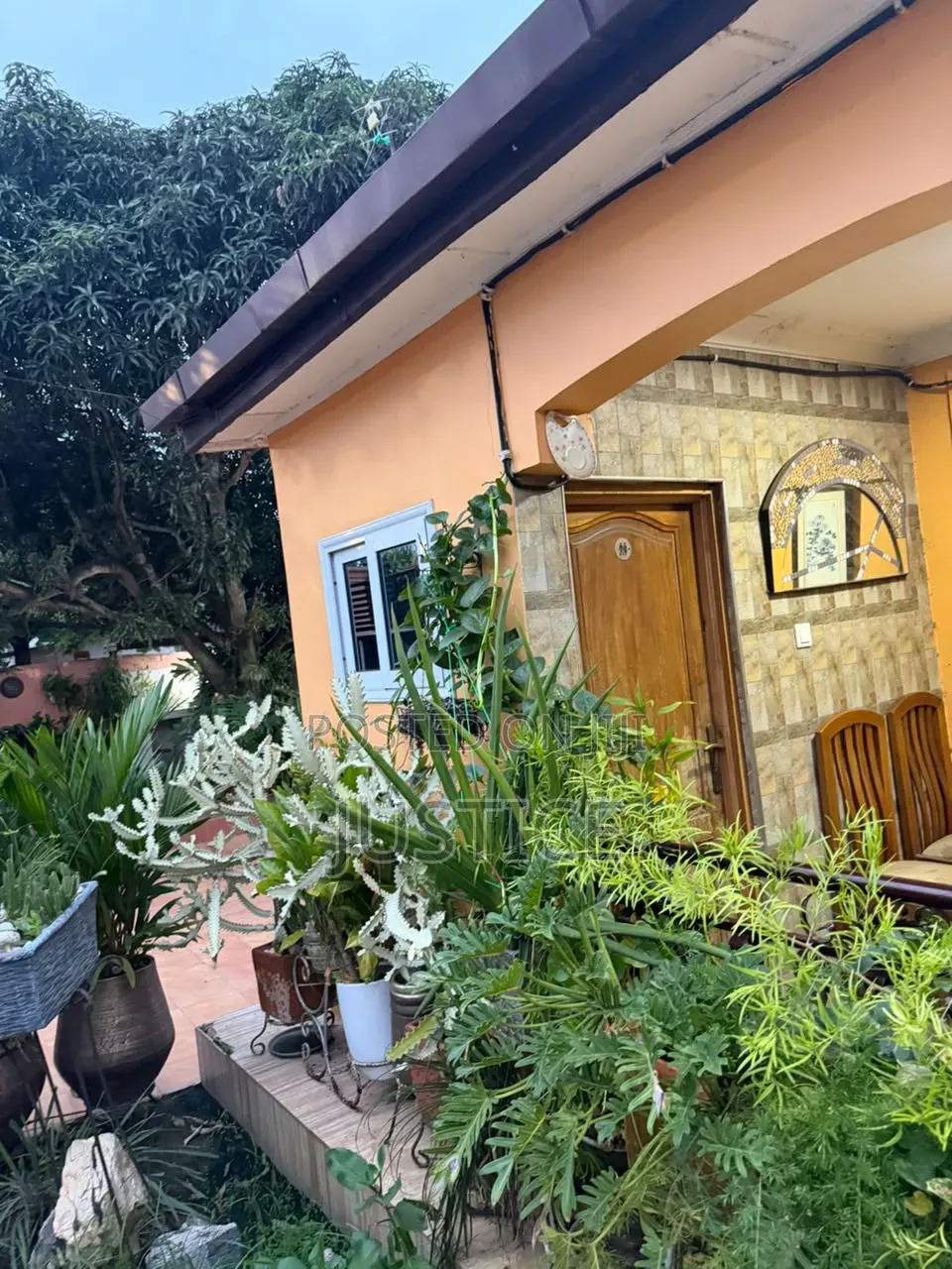 4bdrm House in Dansoman, Market for sale