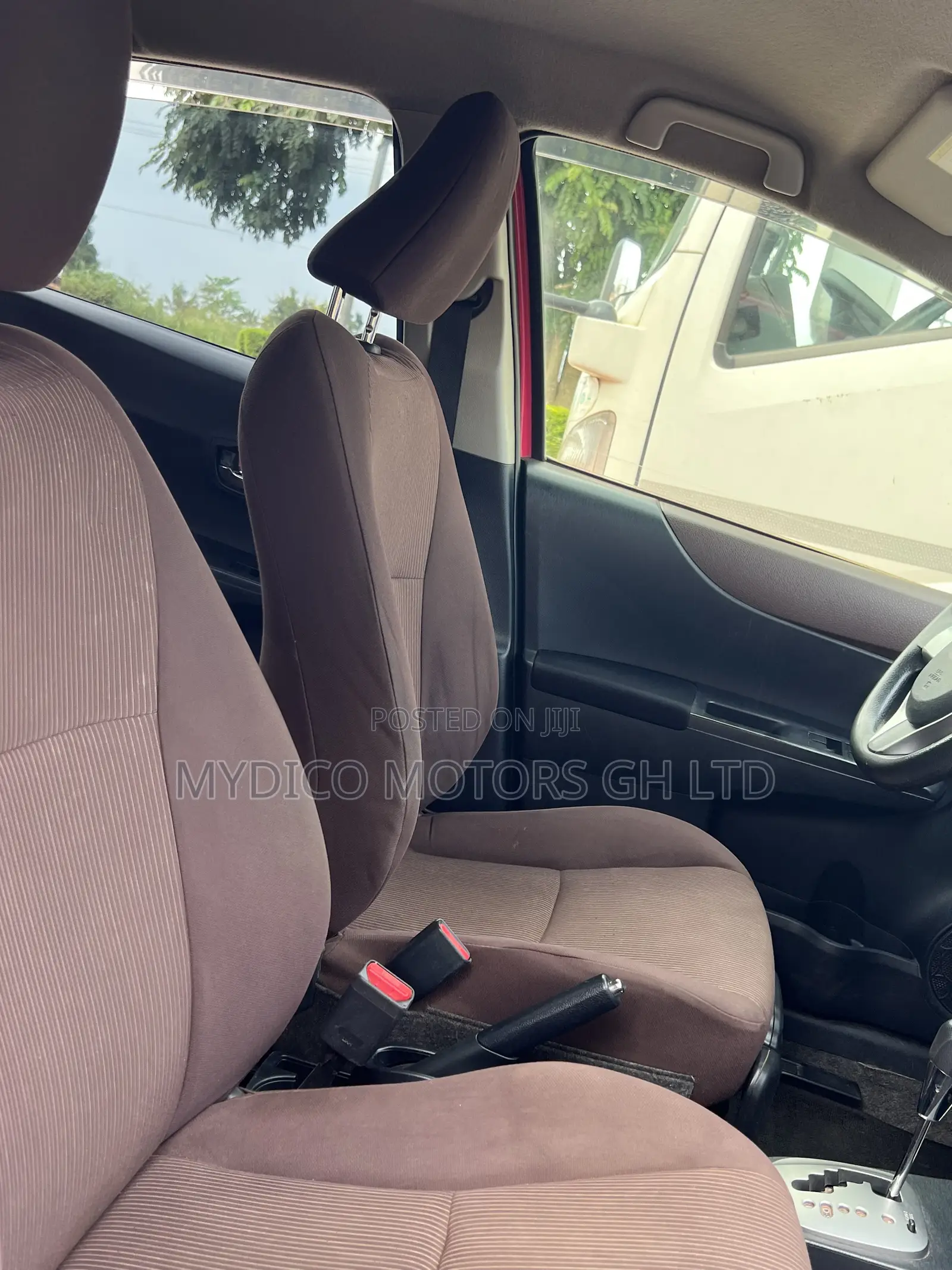 Toyota Vitz 2013 Pink