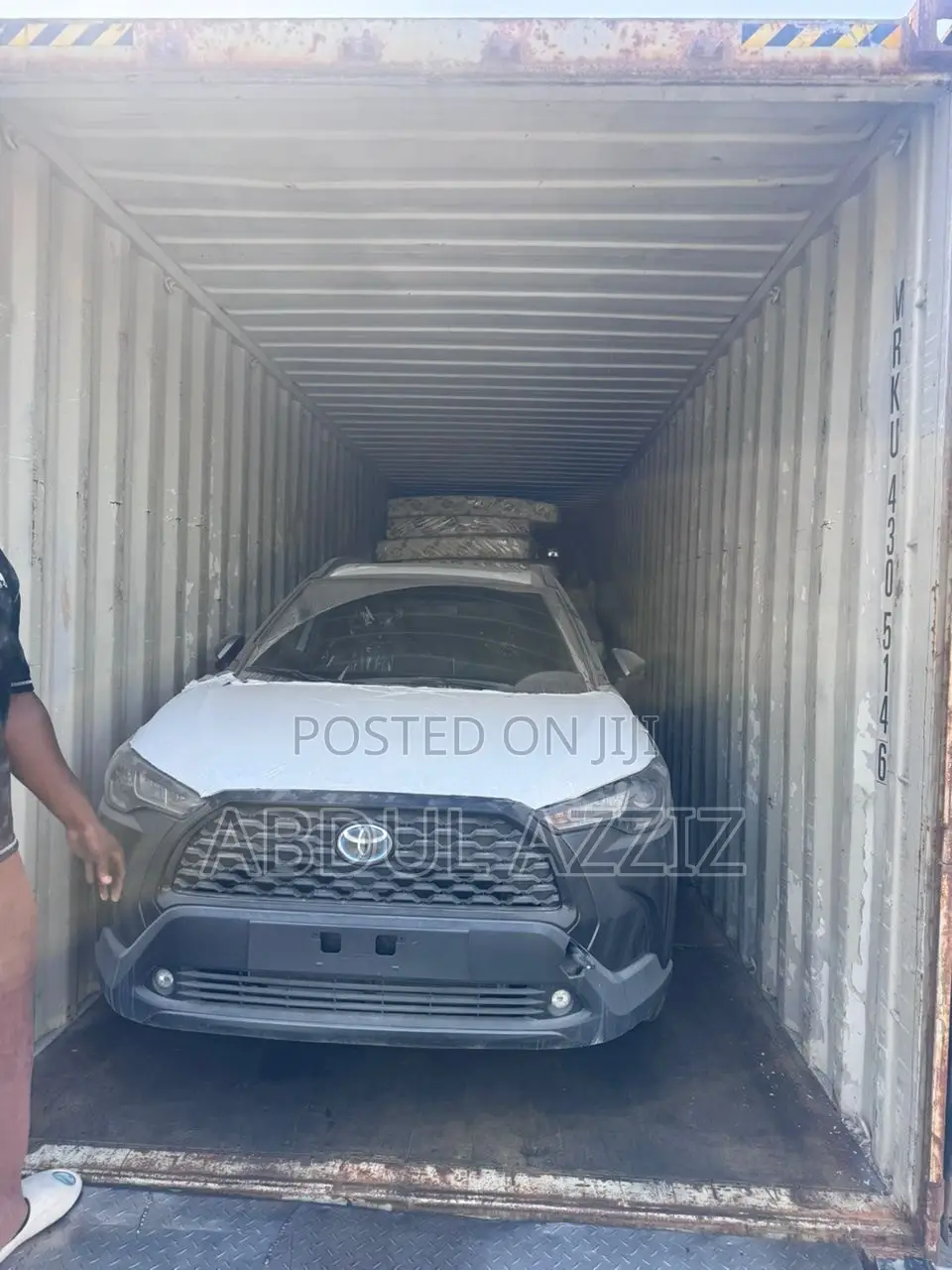 Toyota Corolla Cross XLE 4WD 2024 Gray