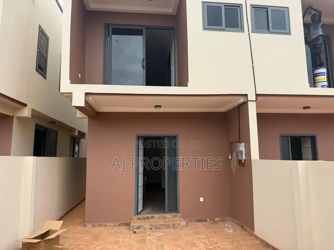 2bdrm House in Adenta for sale