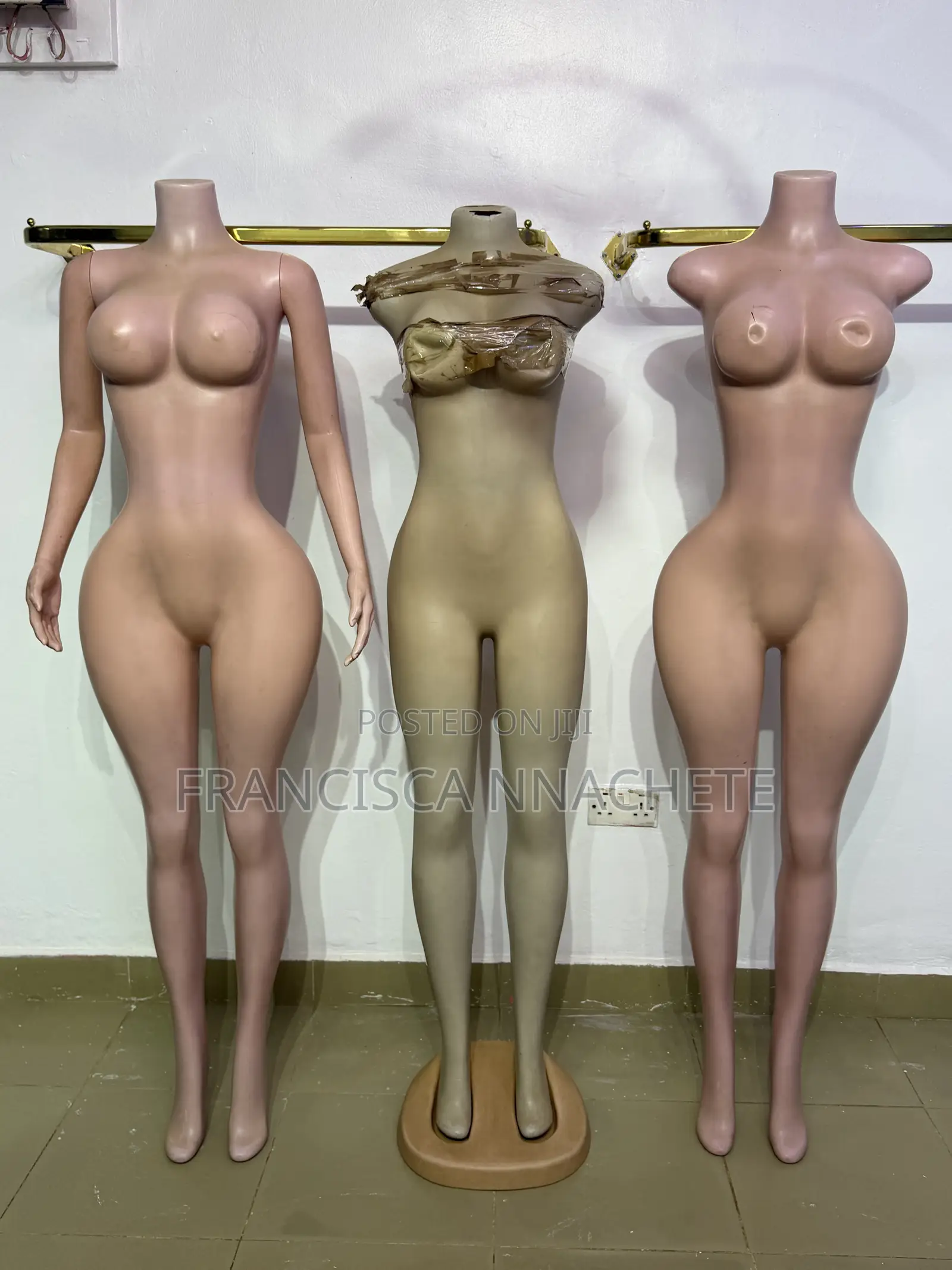 Female Mannequin With Hips