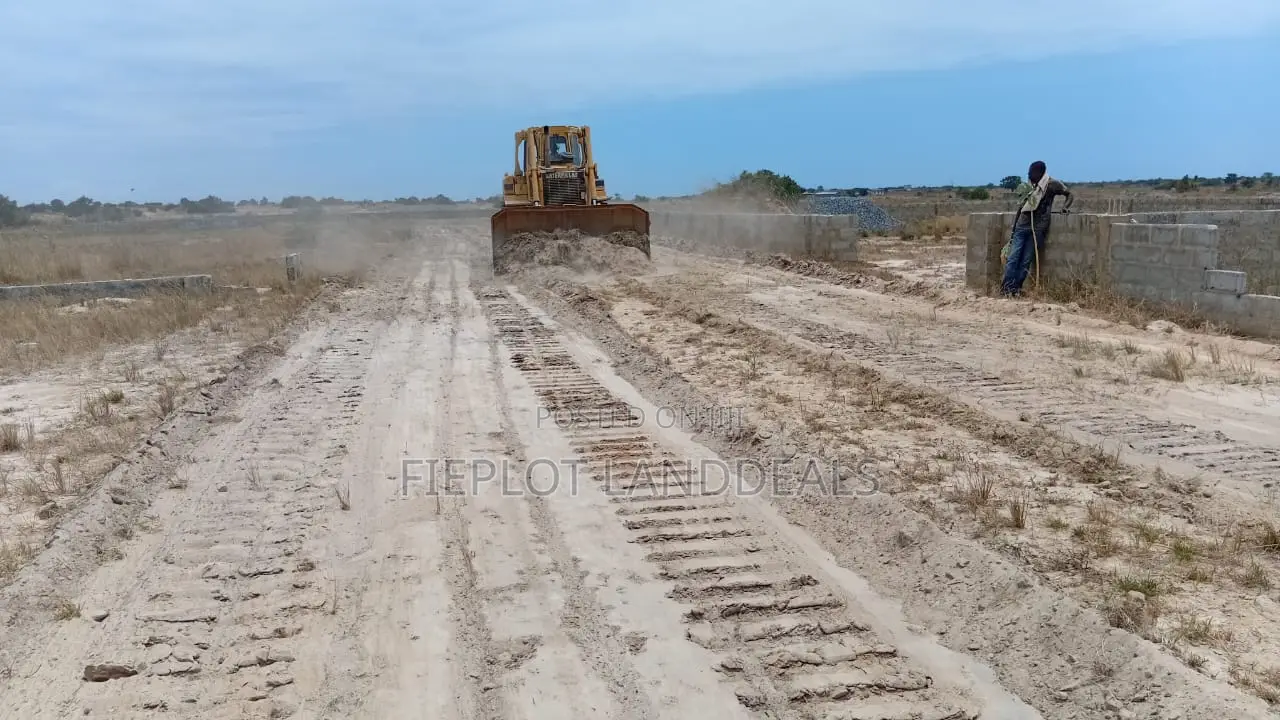 Hot Promo 70x100ft Land at Skyport City - GH₵ 40k (Free Indenture)